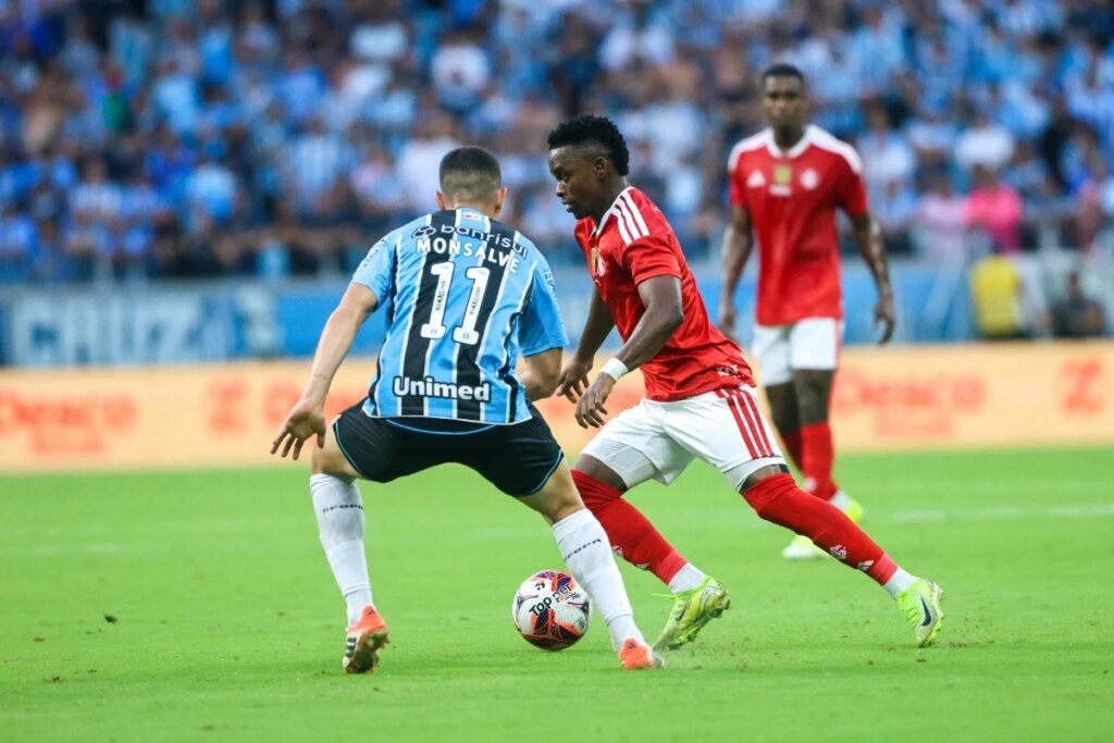 Internacional tenta virada histórica contra o Grêmio por título gaúcho