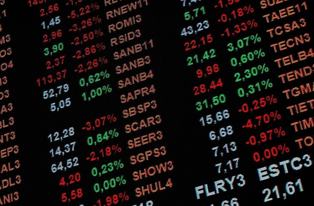 Ibovespa tem 2º dia de recuperação, em alta de 1,4%, aos 183,4 mil pontos