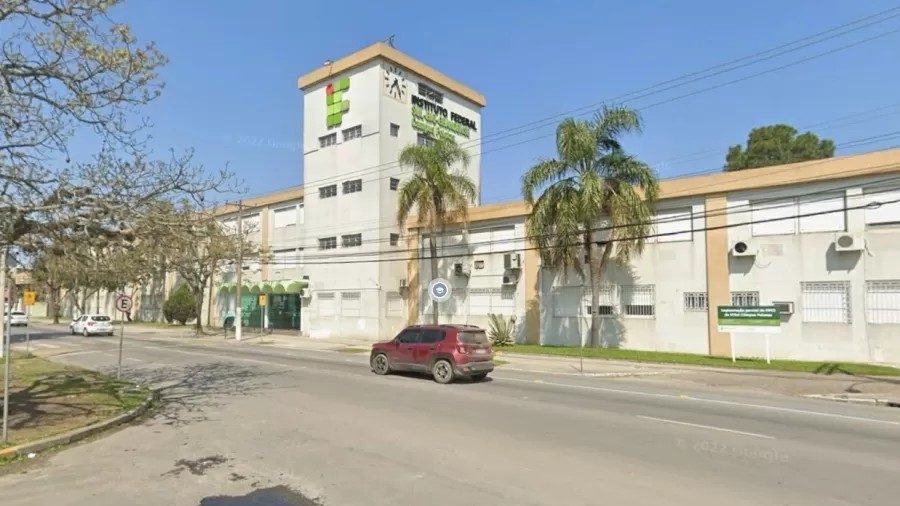 Oito alunos são suspensos sob suspeita de criar lista de cunho sexual envolvendo colegas adolescentes no RS