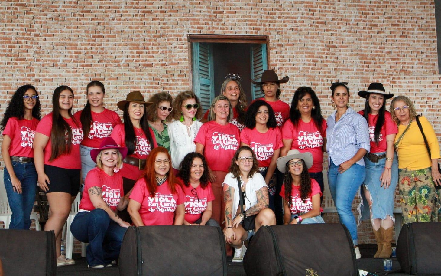 Violeiras no DF buscam fortalecer cultura caipira e lutar contra preconceitos