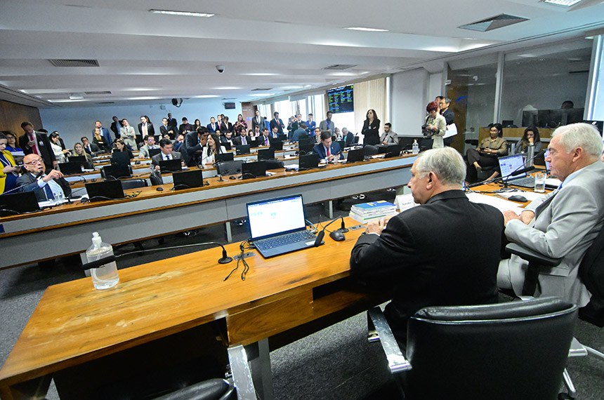 Senado aprova alteração no prazo de prescrição para assédio sexual