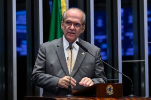 Senador Dueire homenageia JK pelos 50 anos de sua morte