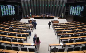 Discussão e votação de propostas legislativas. Dep. Icaro de Valmir (PL-SE)