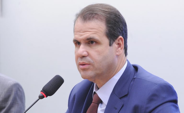 Comissão da Câmara aprova plano para debater mudanças no Código de Trânsito