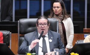 Homenagem à vereadora Marielle Franco e Anderson Gomes. Dep. Tarcísio Motta (PSOL - RJ)