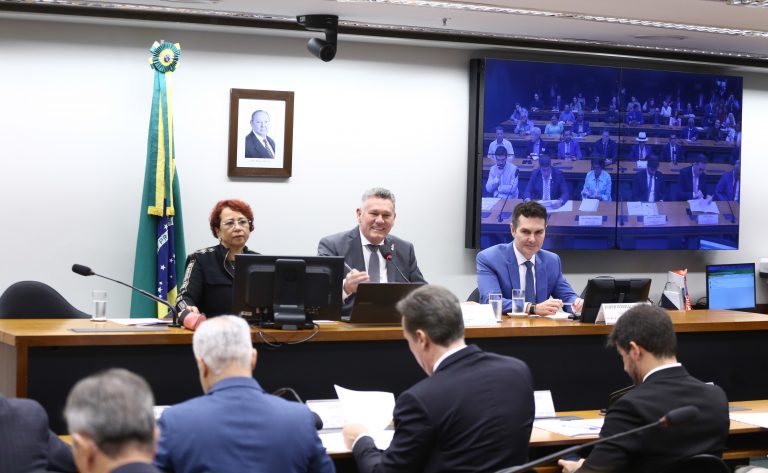 Ministro das Cidades declara 2026 como ano da habitação no Brasil