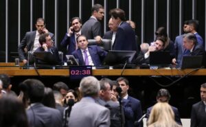 Discussão e votação de propostas legislativas. Presidente da Câmara dos Deputados, Hugo Motta (REPUBLICANOS - PB)