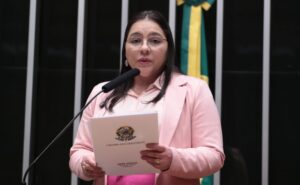 Discussão e votação de propostas legislativas. Dep. Meire Serafim (UNIÃO - AC)