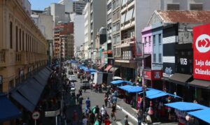 Pesquisa do Dieese aponta precariedade de 12 mil ambulantes em São Paulo