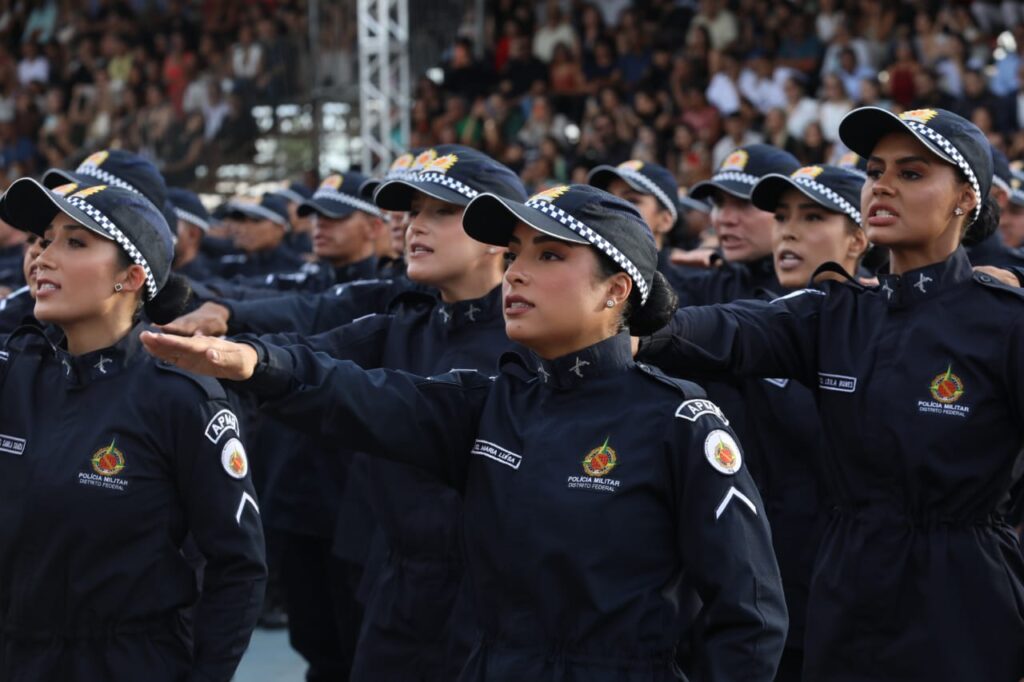 Ibaneis Rocha participa de solenidade do curso de formação da PMDF