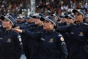 Ibaneis Rocha participa de solenidade do curso de formação da PMDF