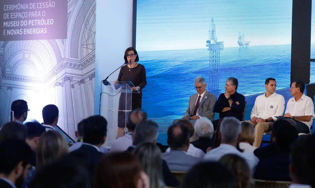 Petrobras suspende leilão de diesel e gasolina para reavaliar estoques