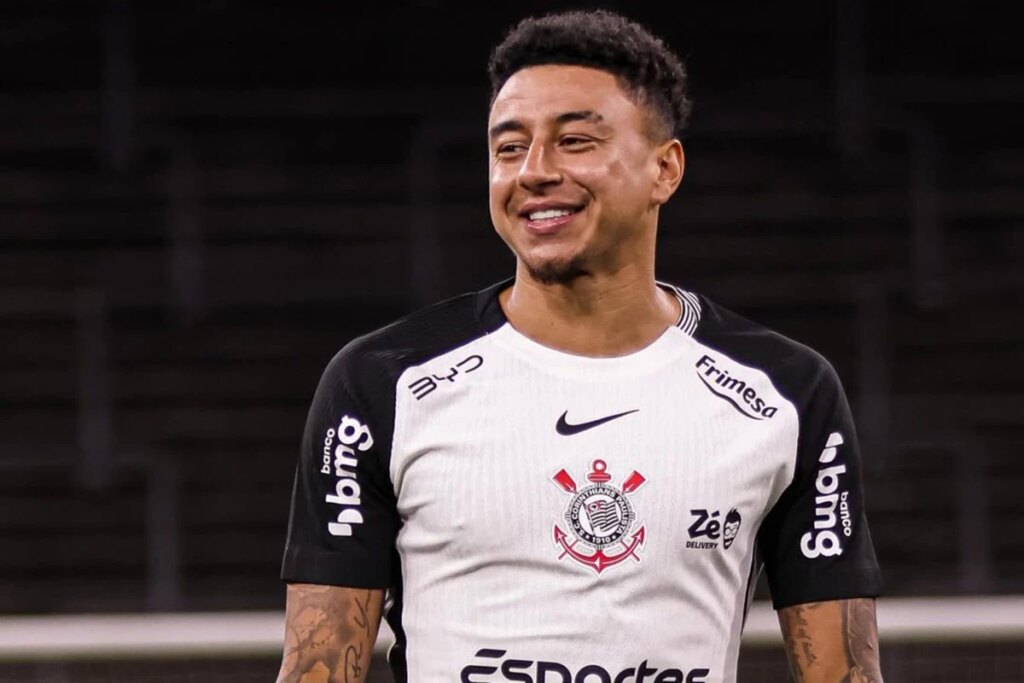 Lingard aparece no BID e está liberado para estrear