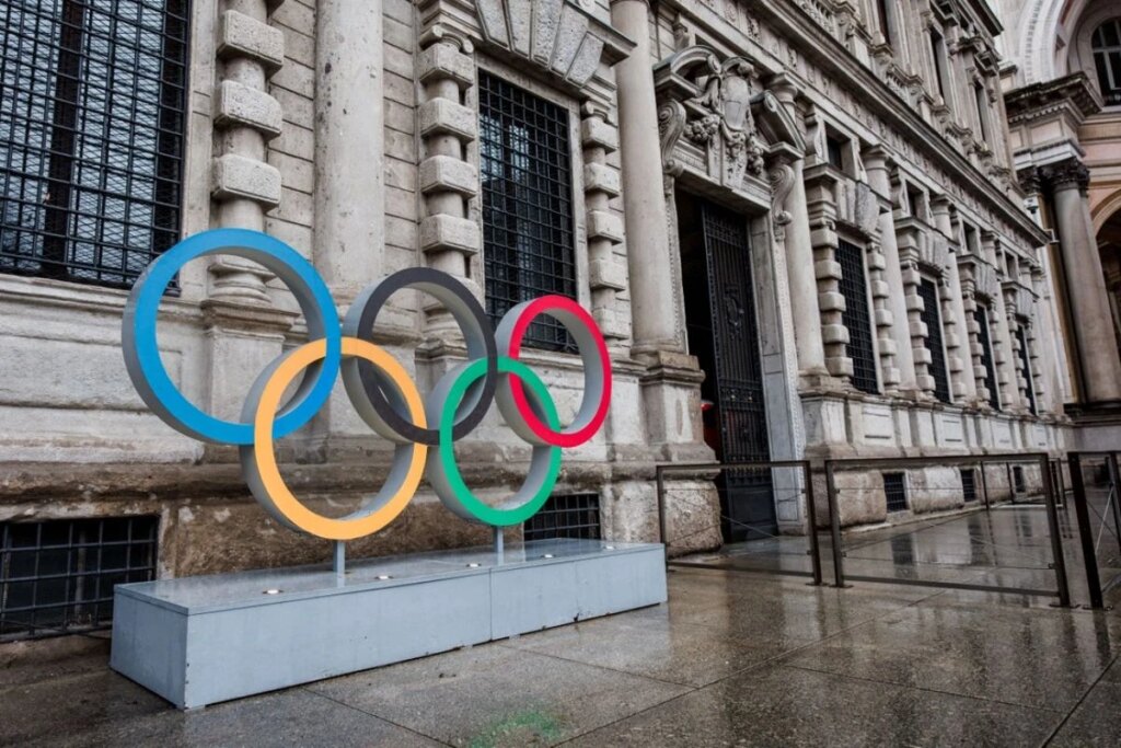 Oito delegações anunciam boicote à abertura
