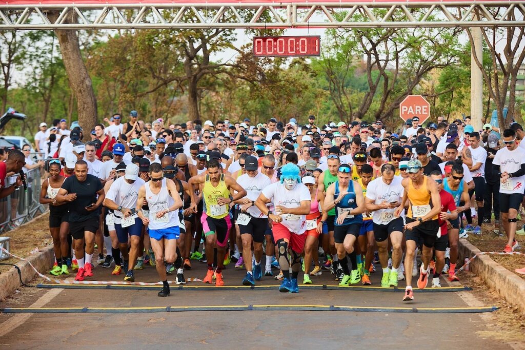 Metrópoles Endurance - corrida traz atletas de 17 estados para o DF