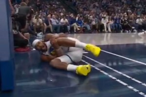 NBA: ala dos Warriors tem lesão grave no joelho e deixa quadra de maca