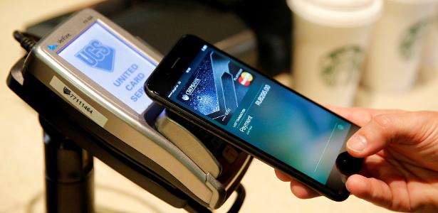 Cade questiona Apple por 'dificultar' Pix por aproximação no iPhone