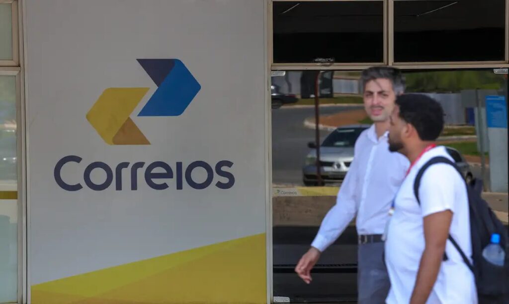 Correios adotam escala 12×36 em reestruturação e enfrentam protestos