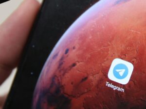 AGU notifica Telegram para remover conteúdos misóginos contra mulheres