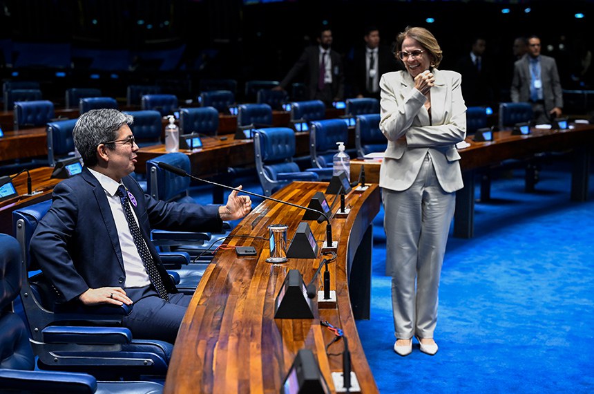 Senado aprova ajuste na LDO para licença-paternidade e incentivos à reciclagem