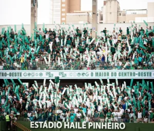 Ingressos para final entre Goiás e Atlético se esgotam em menos de 12 horas