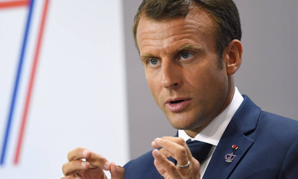 França anuncia medidas para reduzir dependência de gás e petróleo