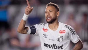 Neymar discute com torcedor e sai chateado após empate do Santos na Vila: “Faço mais do que deveria fazer”