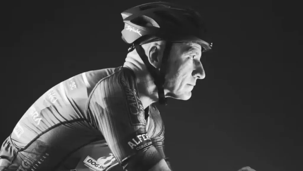 Ciclista cai e morre durante competição em trilha no Vale do Itajaí, em Santa Catarina