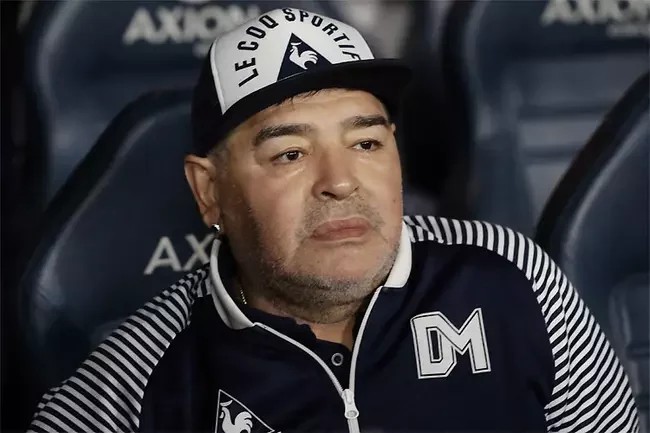 Começa novo julgamento sobre morte de Maradona
