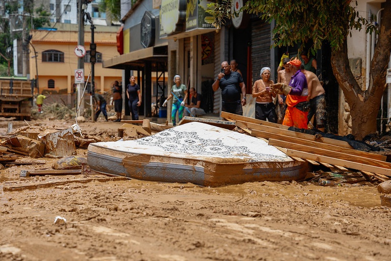 433 famílias mineiras recebem Auxílio Reconstrução nesta segunda