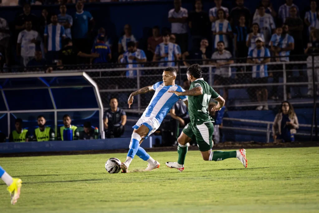 Goiás busca empate nos acréscimos e mantém invencibilidade na temporada