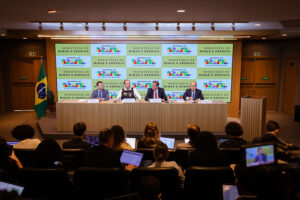 Governo exige relatório semanal de margens de lucro de distribuidoras à ANP