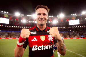 Saúl lamenta saída de Filipe Luís do Flamengo: "Estranha"