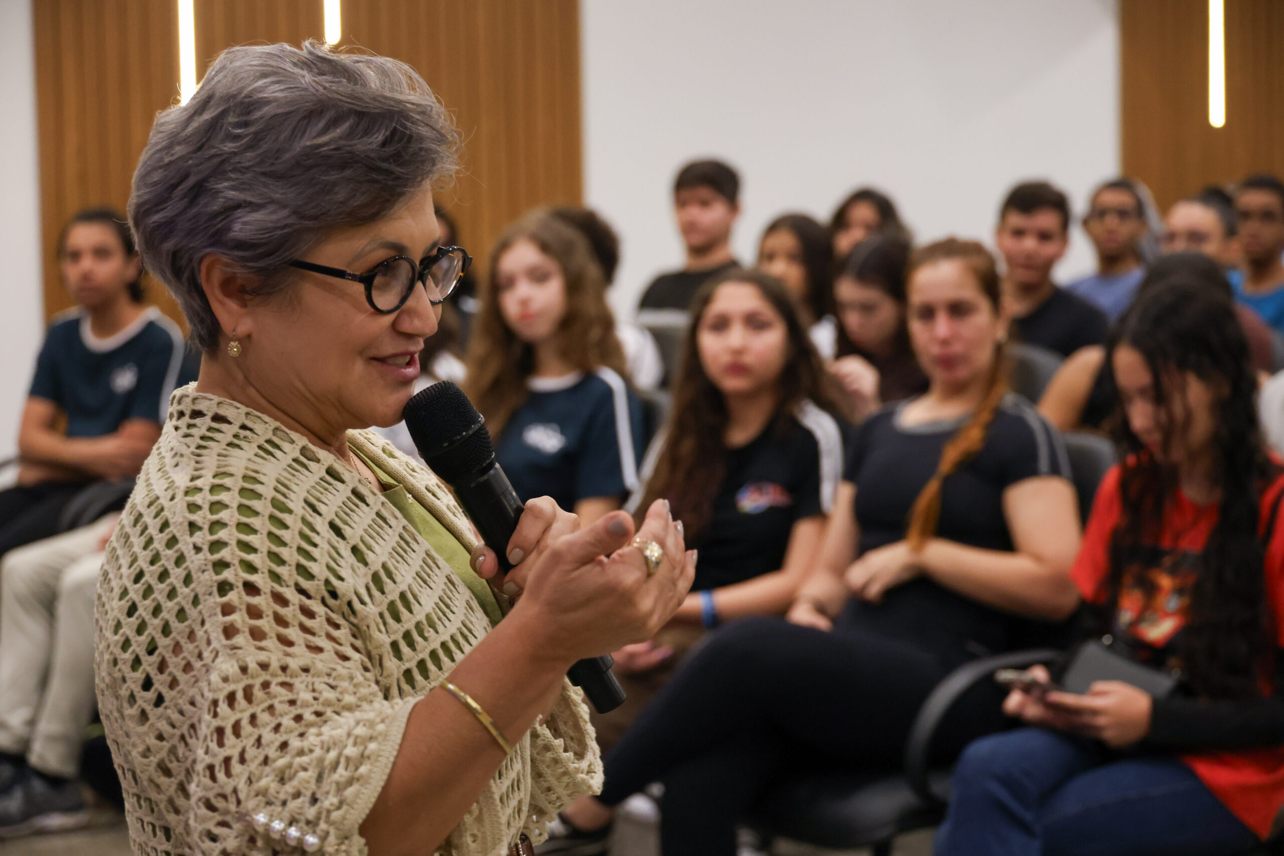 CIL do Gama orienta alunos sobre intercâmbio Pontes para o Mundo 2026