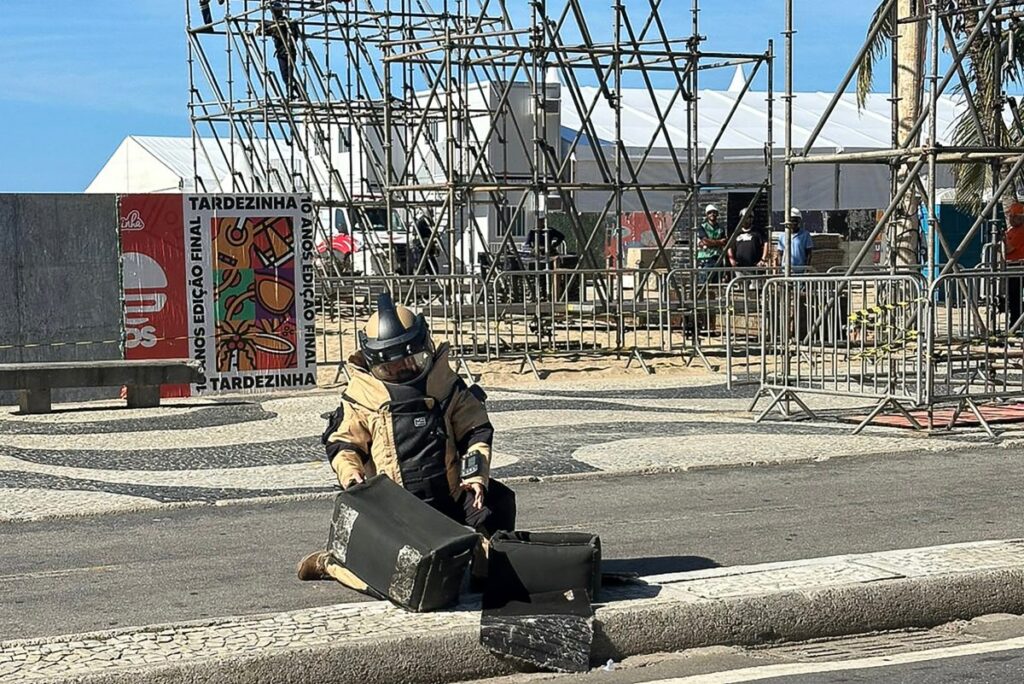 Polícia encontra explosivo perto do local do show de Shakira em Copacabana