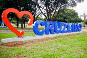 Cruzeiro recebe obras em feira permanente, praças e avenidas