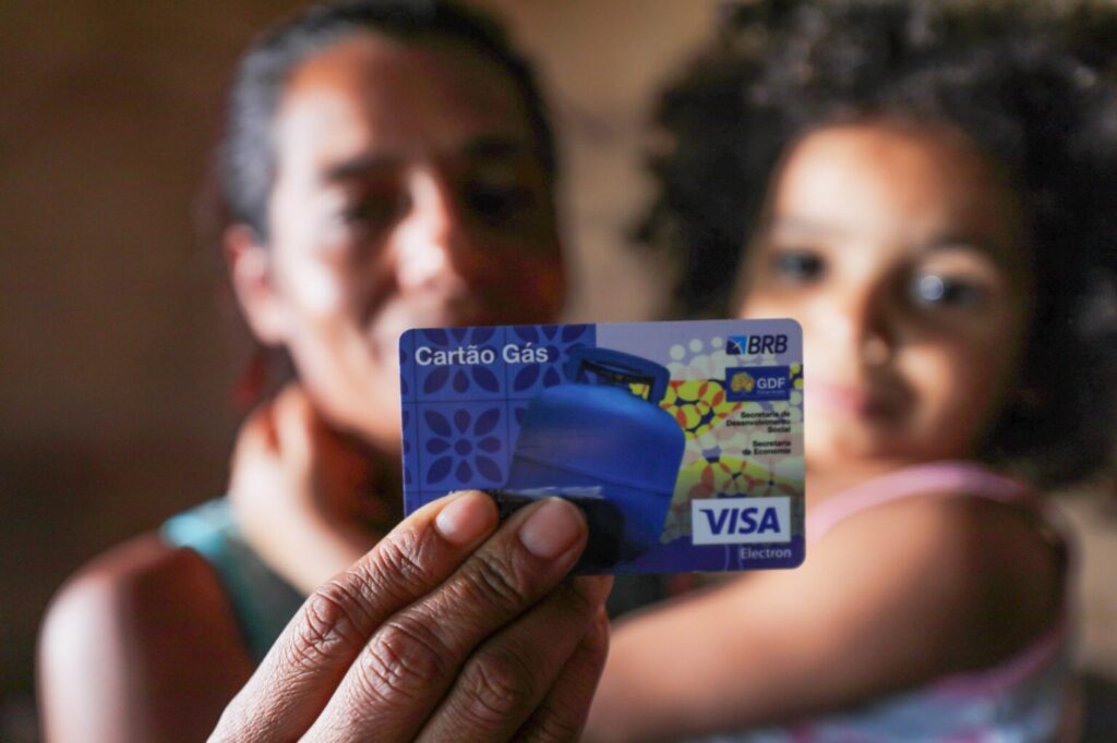 Governo do DF libera R$ 42 milhões para programas sociais