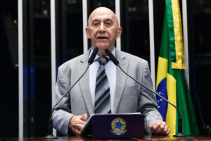 Senador Confúcio Moura defende blocos partidários para governabilidade