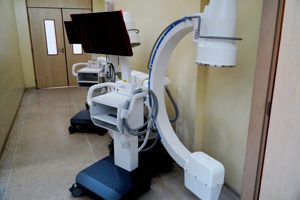 IgesDF lança edital para compra de dez arcos cirúrgicos