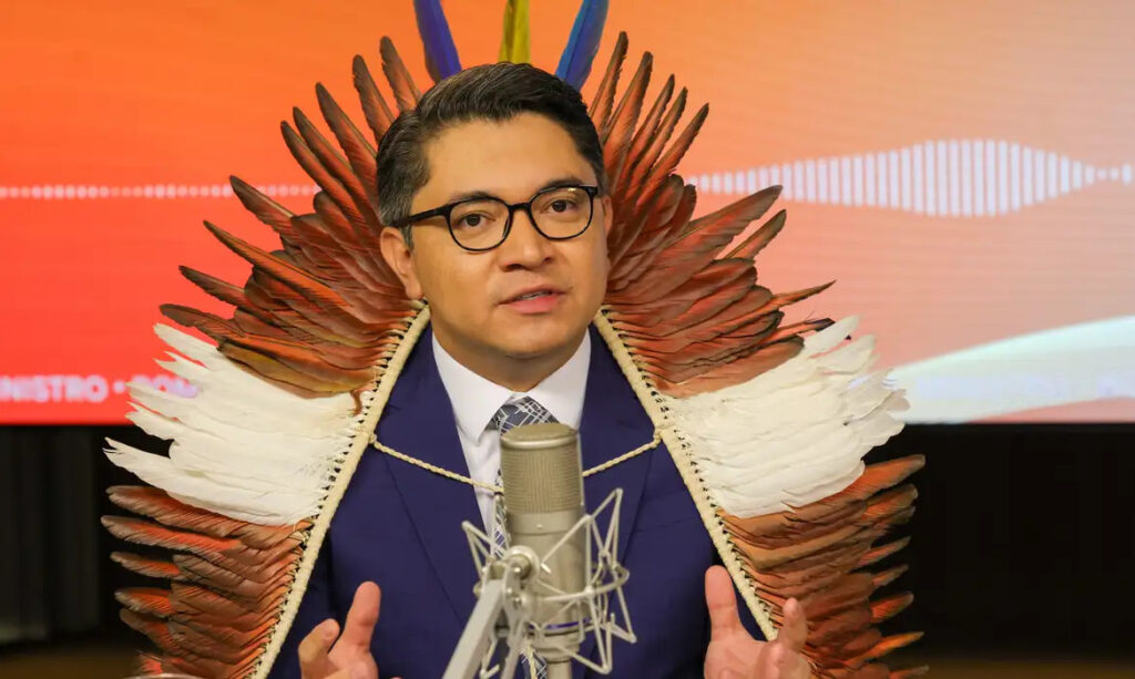 Ministro anuncia R$ 53 milhões para poços de água em reserva indígena de Dourados