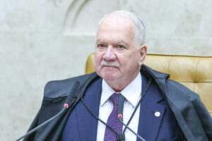 Fachin diz que Supremo vai ‘cortar’ penduricalhos