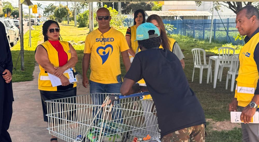 Acolhe DF supera 700 abordagens a pessoas em situação de rua no Distrito Federal