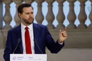 Vice-presidente dos EUA diz que OVNIs são demônios, não extraterrestres, e promete investigação