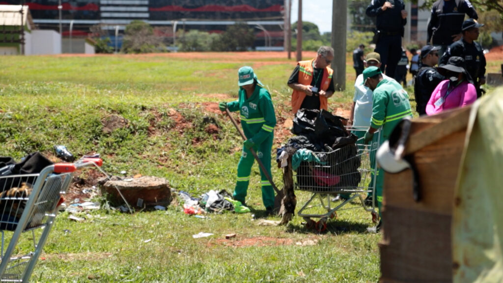 Ação de acolhimento para população de rua ocorre no Plano Piloto neste fim de semana