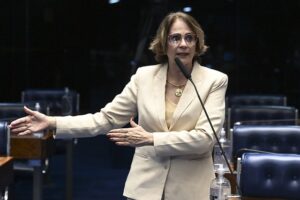 Damares Alves defende análise individual de penas dos atos de 8 de janeiro