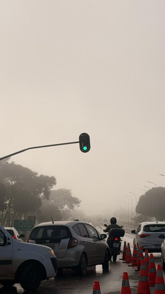 Neblina cobre o DF nesta sexta-feira