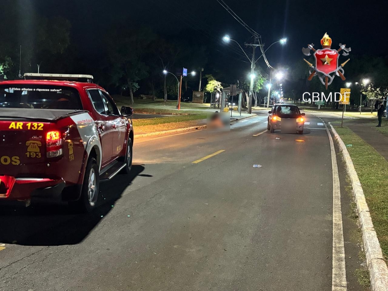 Mulher é atropelada na Asa Norte e socorrida com suspeita de fratura