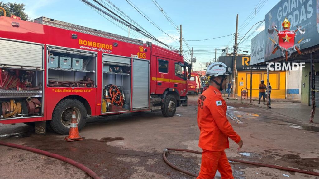 Incêndio em padaria mobiliza bombeiros em São Sebastião