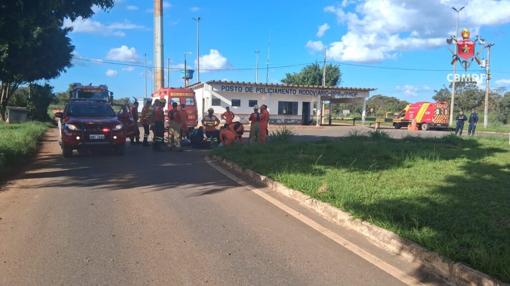 Capotamento em zona rural deixa dois feridos em Planaltina de Goiás