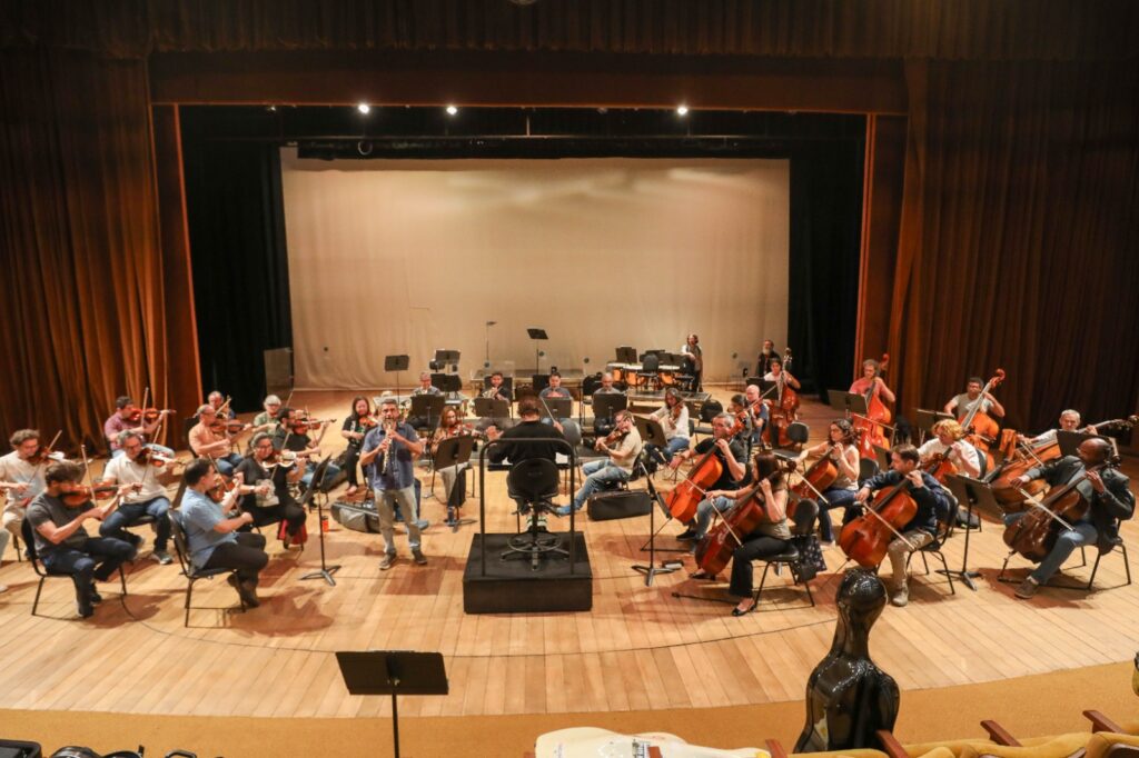 Orquestra Sinfônica do Teatro Nacional completa um ano de volta à sede com recorde de público